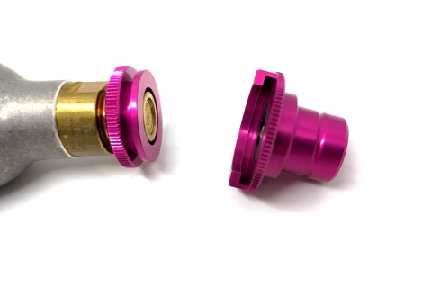 Bilde av SodaStream blå skrue-tilkobling til rosa hurtigkoblingsadapter