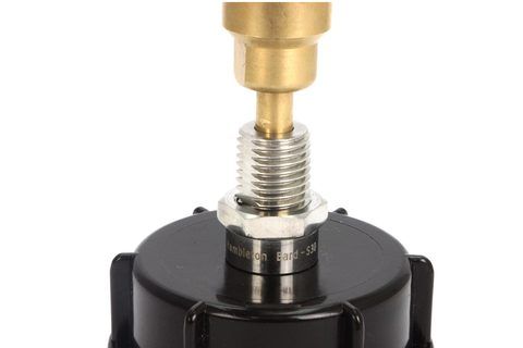 Injiserer CO2 i Hambleton Bard S30 ventil