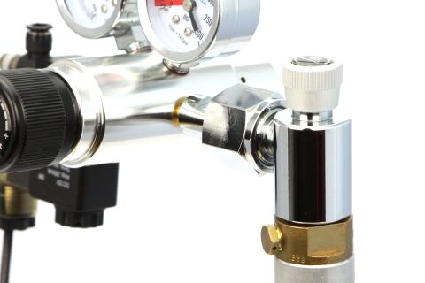 Australsk SodaStream SodaClub koblet til gassregulator